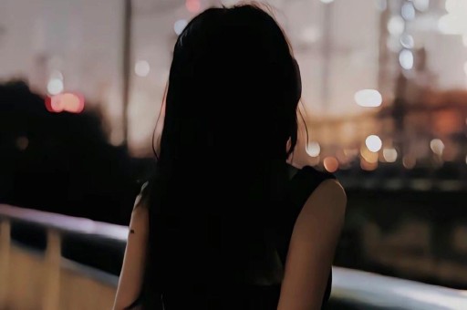 不到24小时娱乐圈又出三大八卦顶流小花、男星带女儿见情人