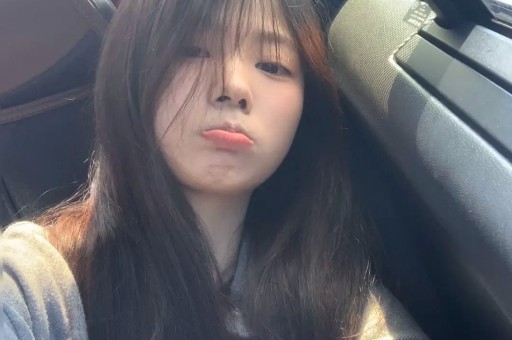 大批明星集体翻车董宇辉遭遇网友：这一次狼真的来了